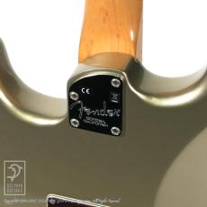 FENDER USA American Elite Stratocaster Champagne_14