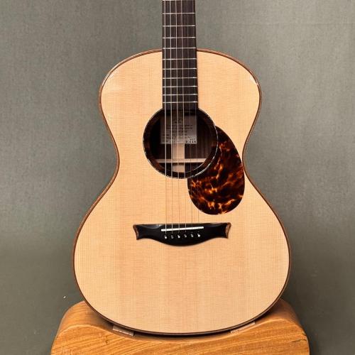 K.Yairi Solo Works OO-Custom