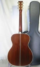 Martin CTM OM-45NSS / Custom Promo #4・Vertical Logo・Style 45 Abalone Trim and Rosette・Clear Finish Adirondack Spruce Top・Guatemalan Rosewood Side and Back【With Original Case】 2017年製_4