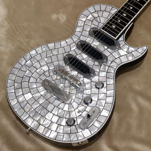 ZEMAITIS THE PORTRAIT Pearl Front Ultimate White 3S, Black